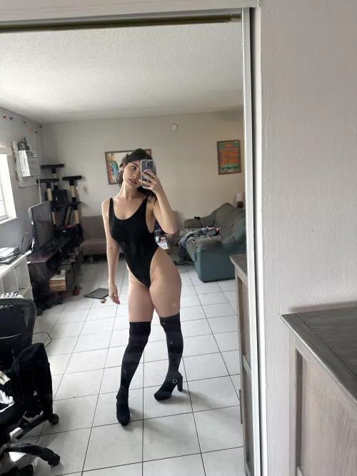 dirty mirror 🤝 dirty slut