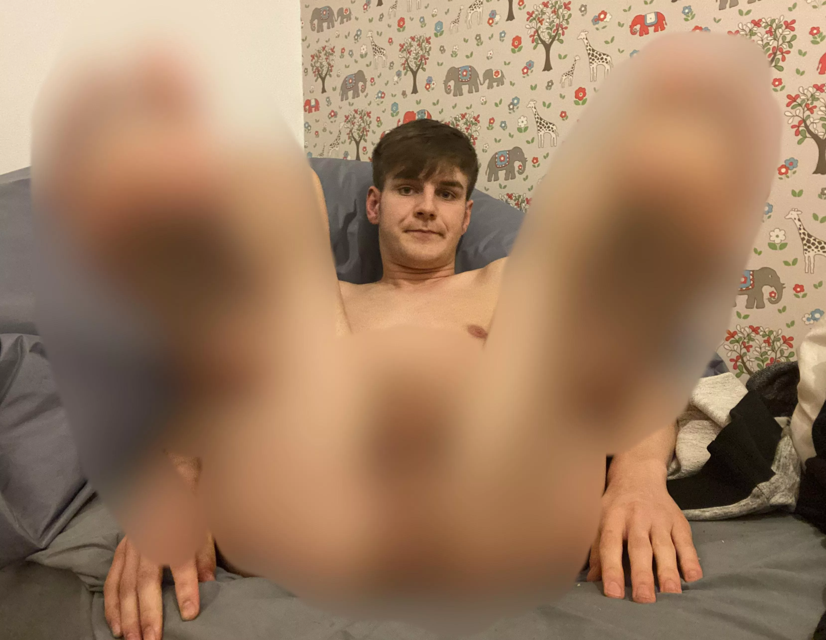 Dm for uncensored pic