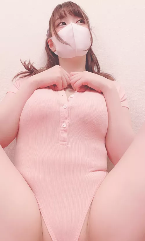 Do I look sexy from this angle?