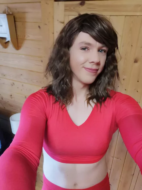 Feeling so good in my cage 🤤