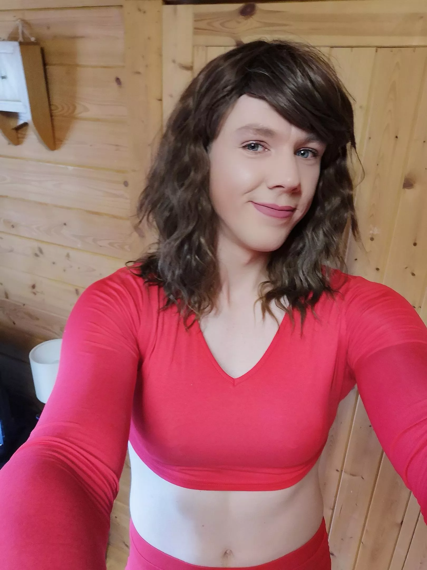 Feeling so good in my cage 🤤