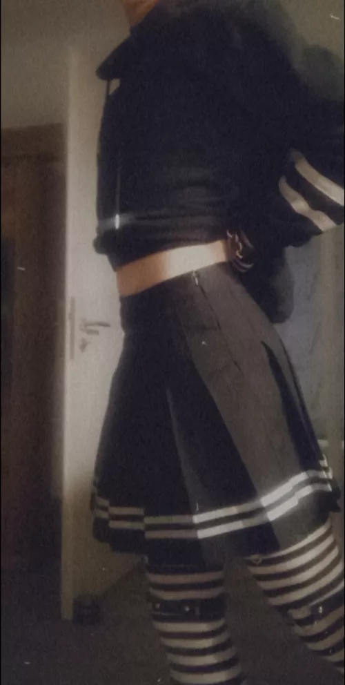 First time going outside like this \>.</