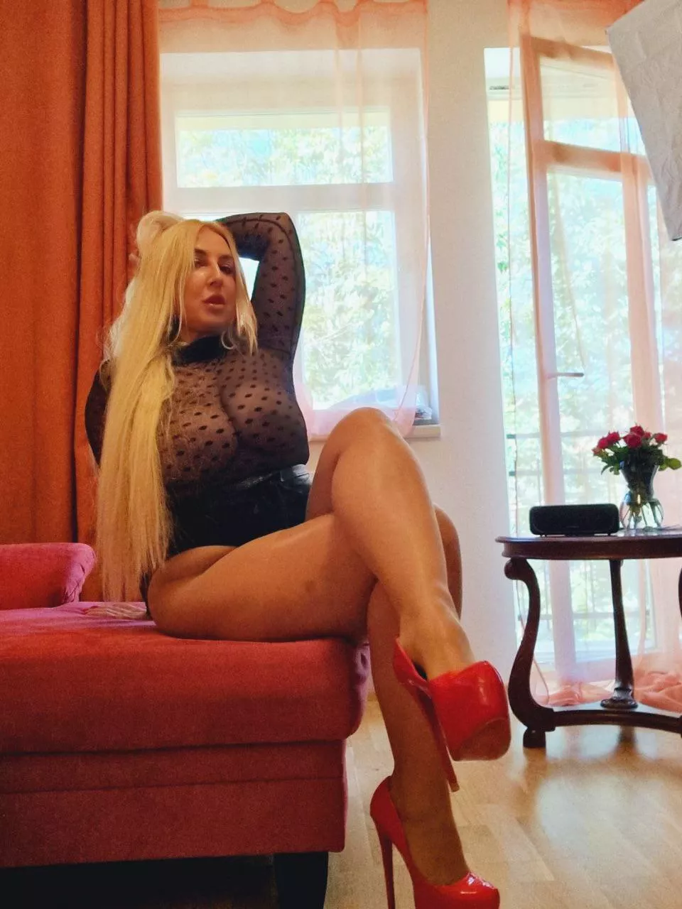 Gentlemen’s prefer blondes yes?