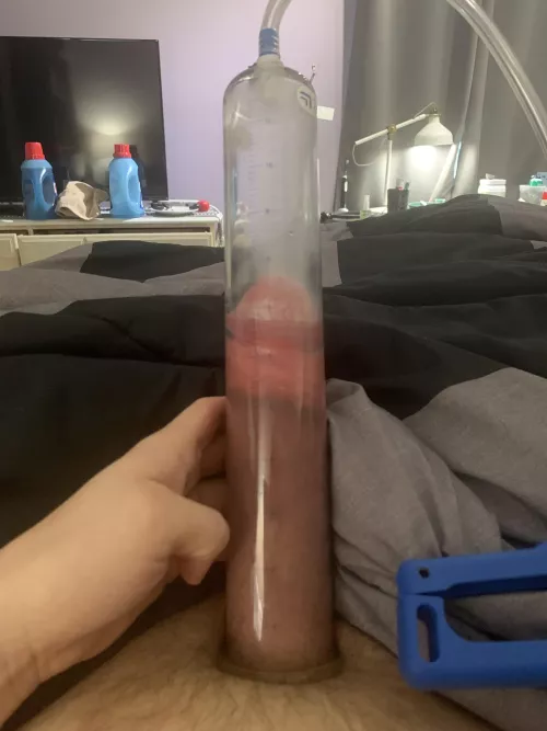 Getting back into pumping after a week off for MAL (leather conference in DC)