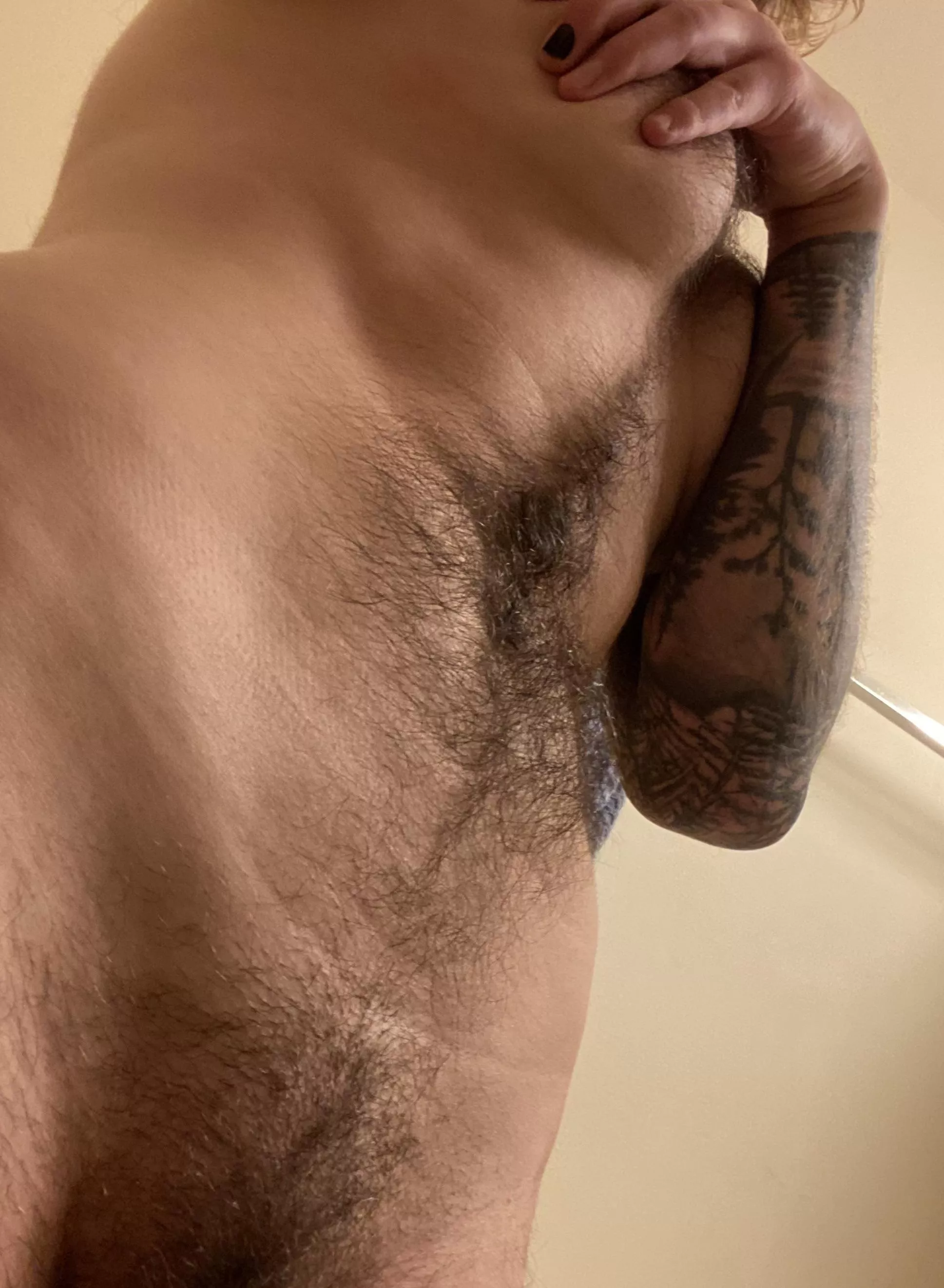 hairy bois? hairy boi.