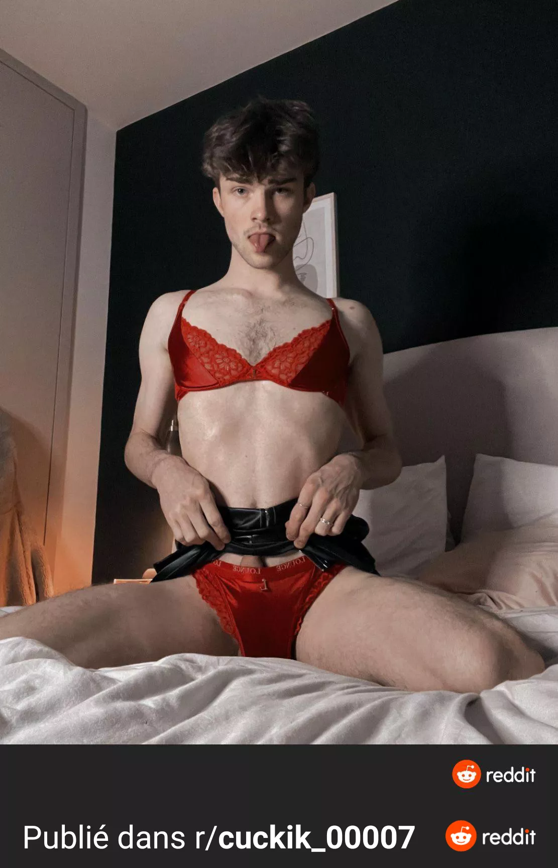 He want to be exposed