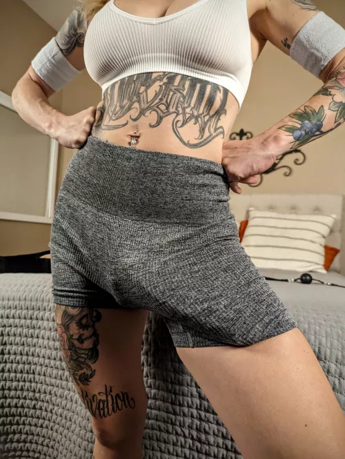 Heading to the gym 💪🏃‍♀️