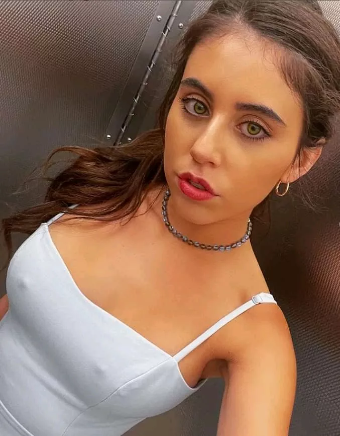 Hello sissies are you ready to satisfy me,,💕and explore lifestyle with me