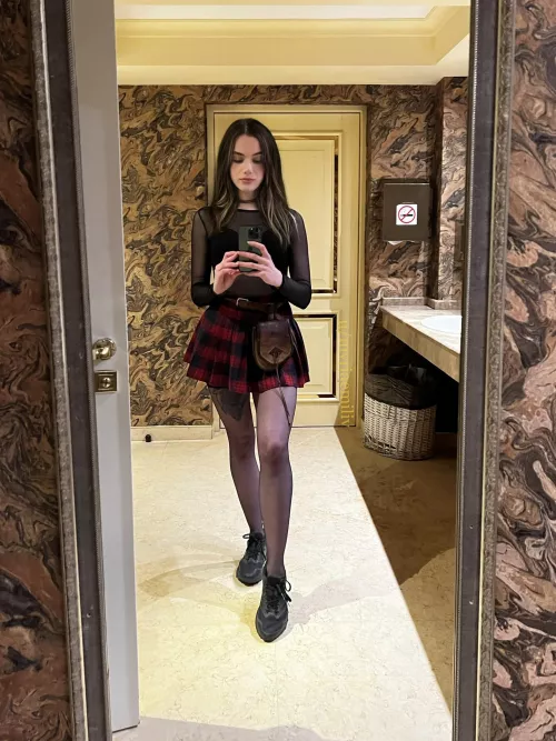 Hi! It’s me in black pantyhose, schoolgirl skirt and sheer bodyshirt :)