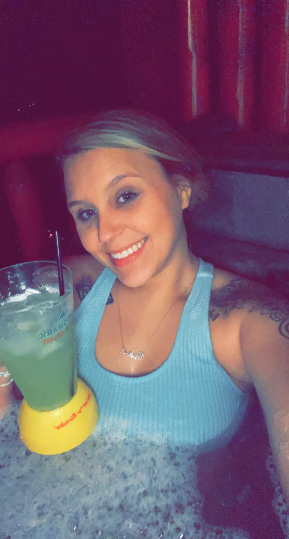 Hot tub fun in the mountains😻