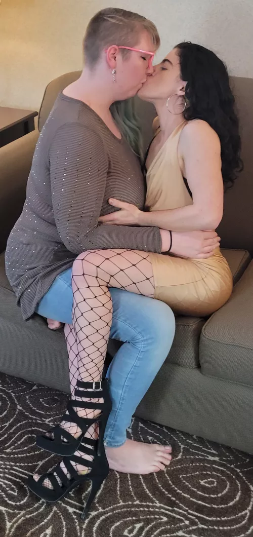 I love her big boobs, wish you could see her sweet eyes