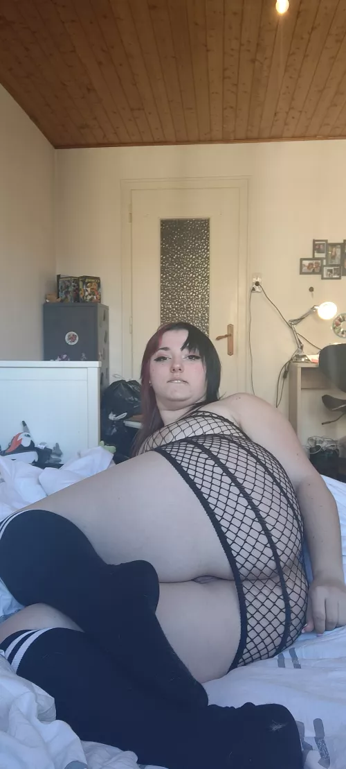 I love these fishnets