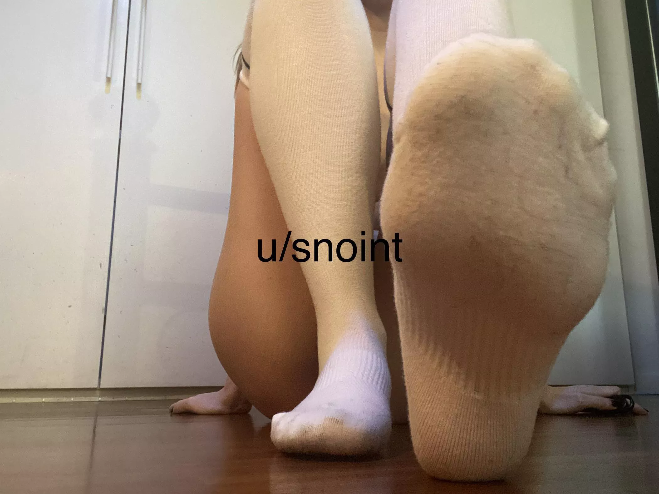 I need a foot massage, can you do it for me?