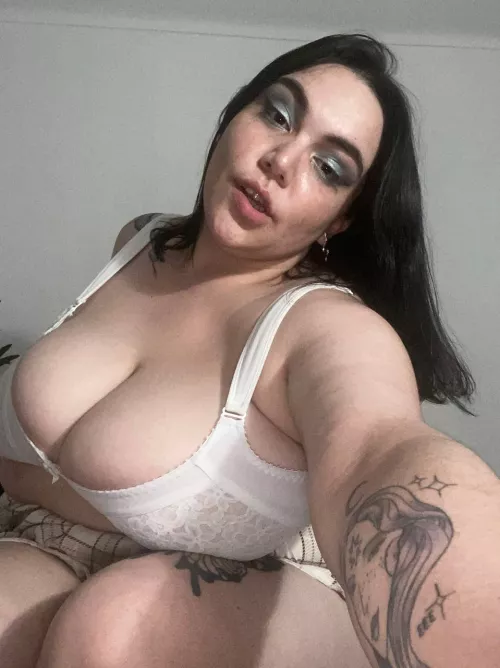 I need a real man to play with me