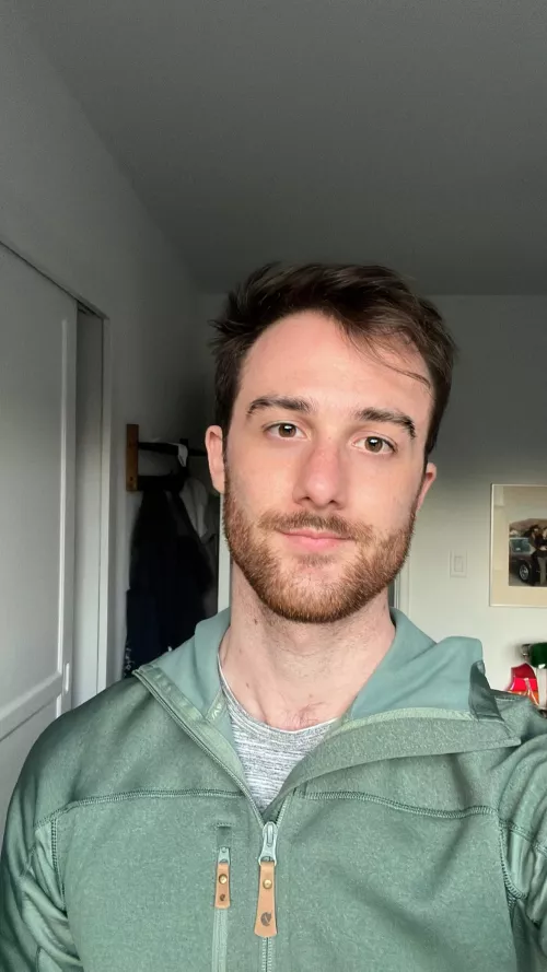 It’s been a minute since I’ve taken a selfie, so, hello 👋