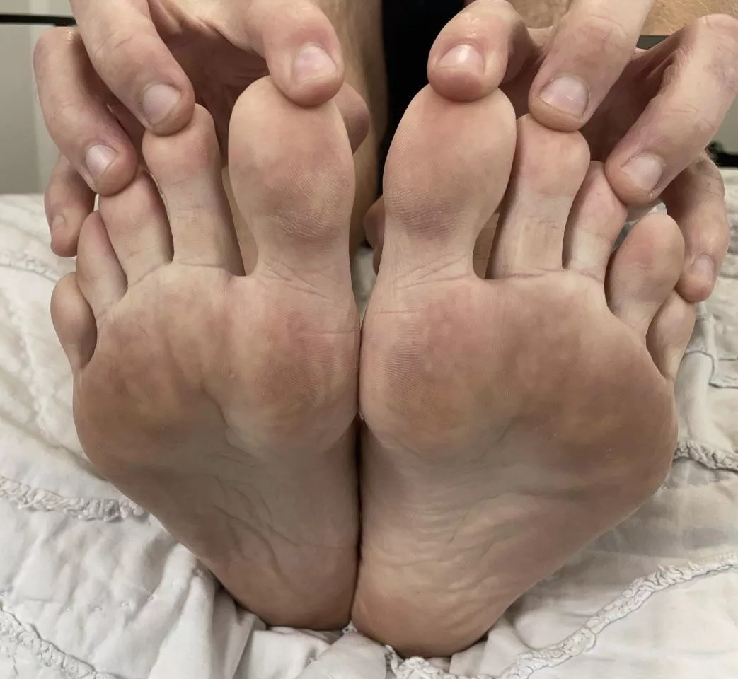 Keeping these toes nice and flexible, who wants to help test my grip?