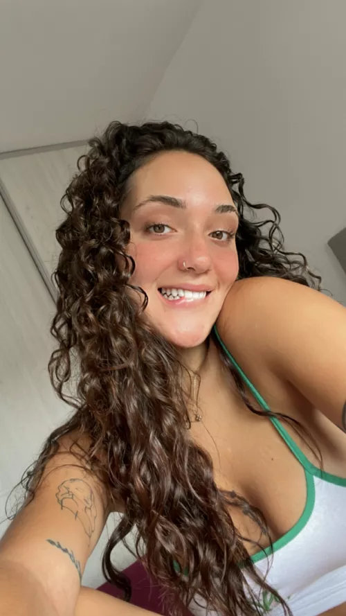 Love how tight my body in this outfit