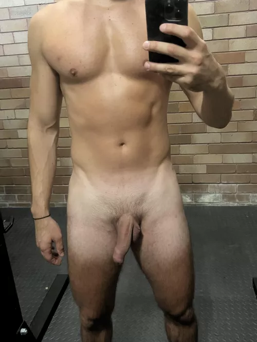 [M] Rate my nude body!
