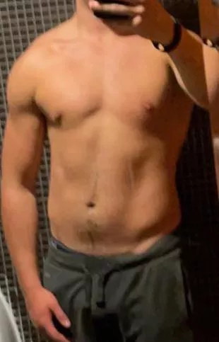 M23 I have no limits and want to meet singles Females or MF. Based in Cheshire DM me