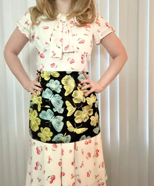 My vintage apron collection is growing!