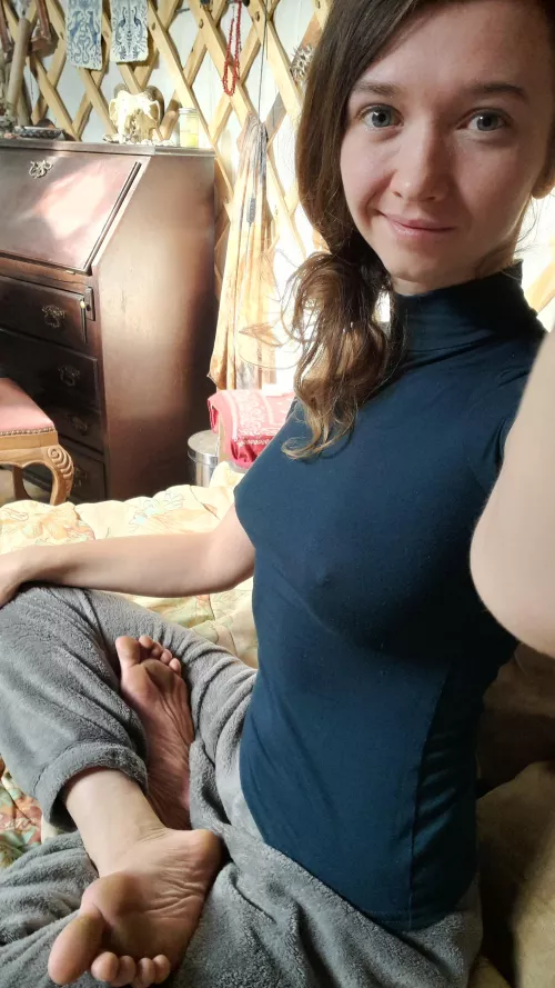 no bra,... because I like it 😏 ... have a great morning 😘