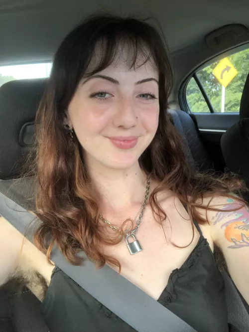 Outfit of the day perfectly showing off the armpit fluff