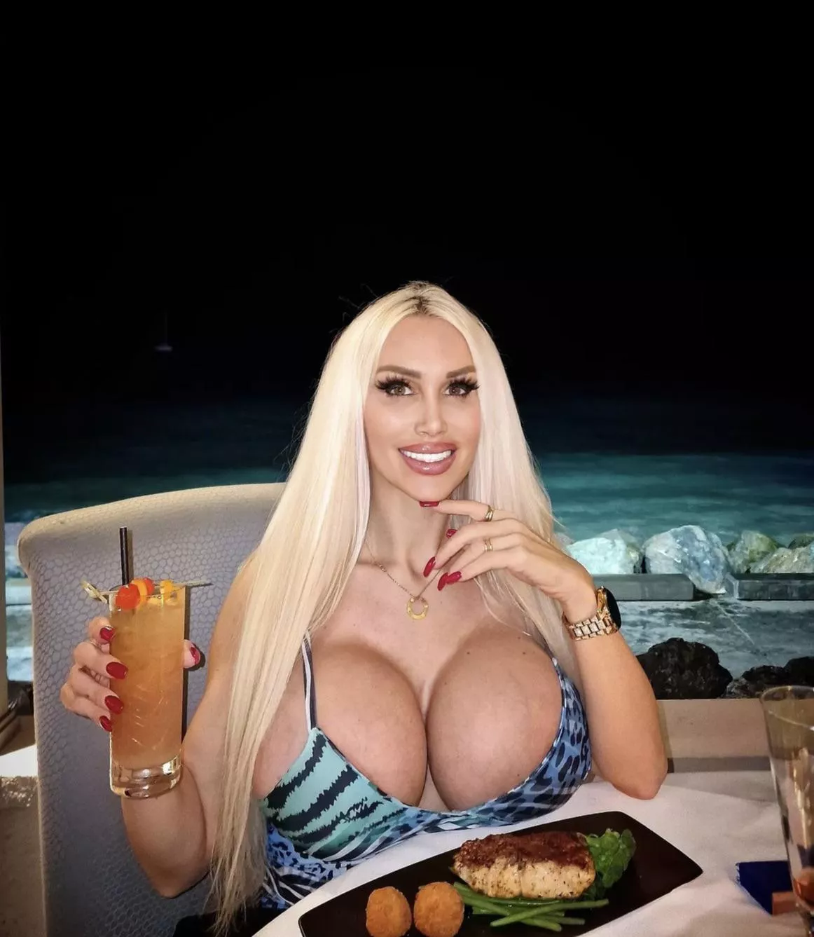 Pov you’re having dinner with a bimbo