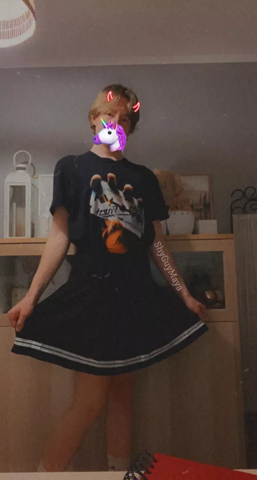 Pretending to be pretty