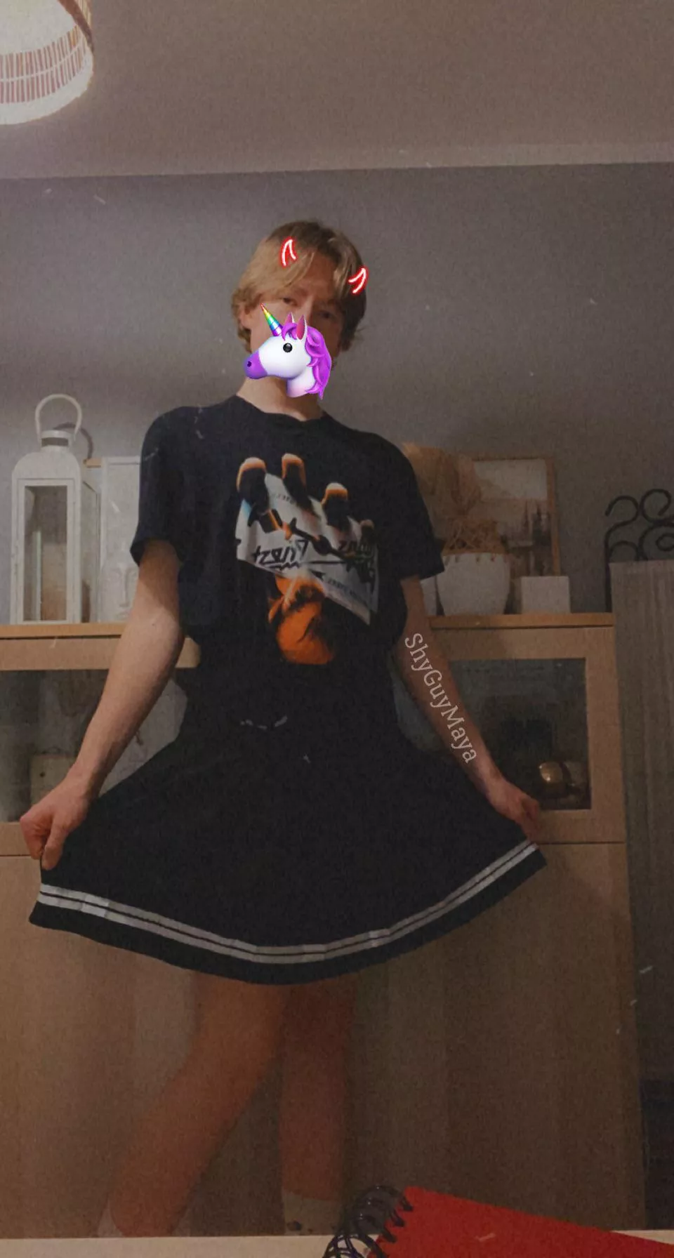 Pretending to be pretty