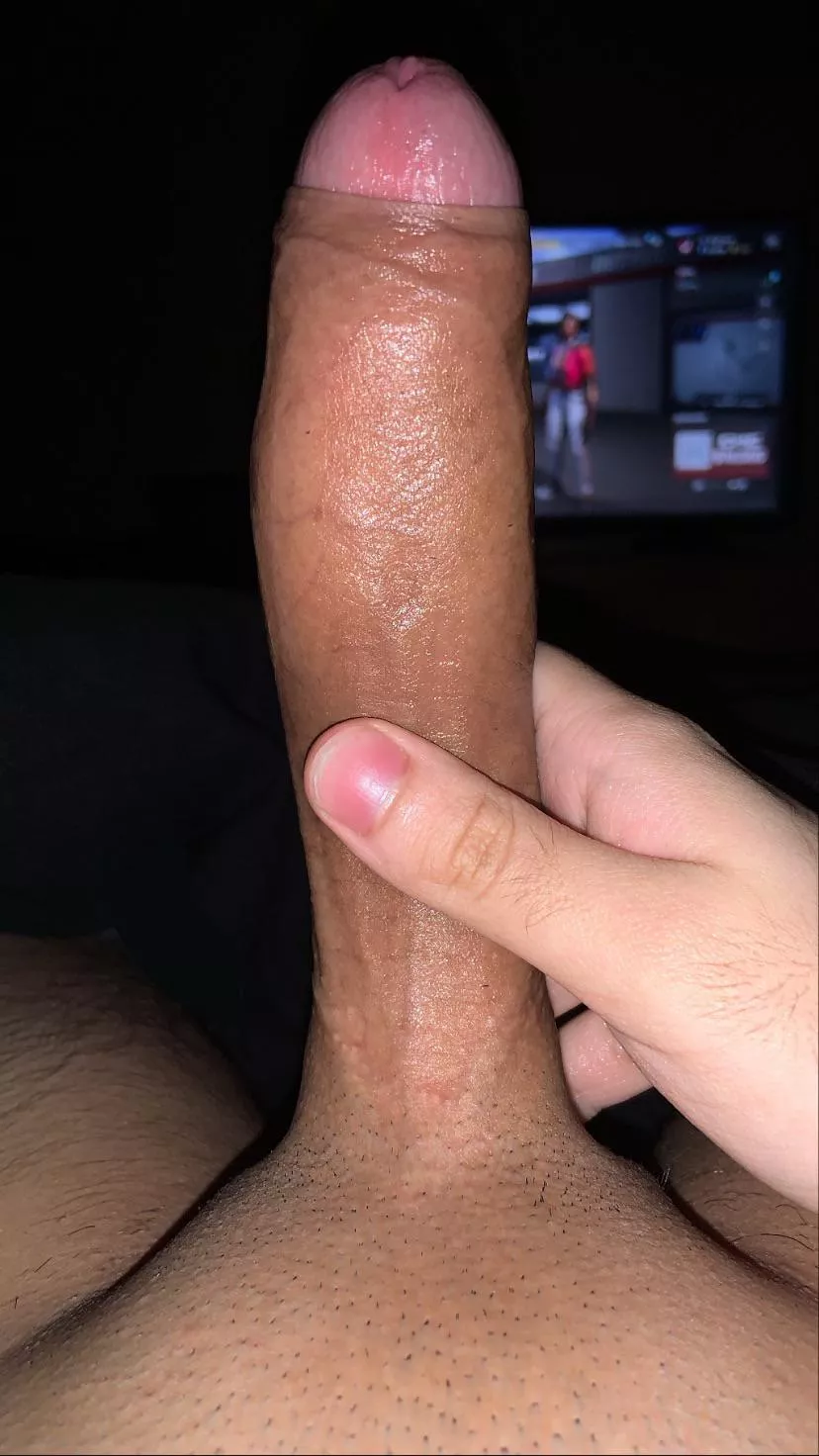 Rather play on the playstation or with my big cock? 🎮🍆