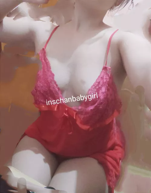 thirty(f)our-inch waistline still rocking it