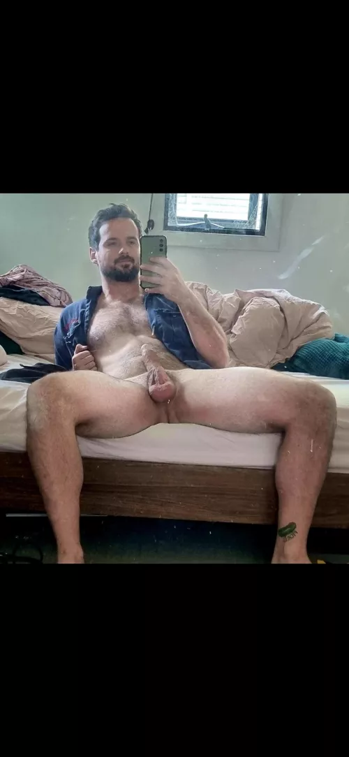 This tradie needs some attention;)