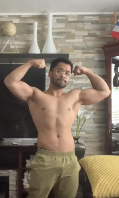 Took a nap earlier and quickly followed up with some flexing 🤪