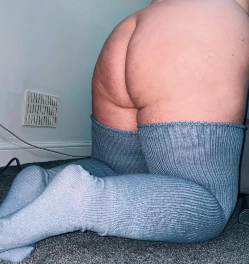 treated myself to a new pair of thigh highs!