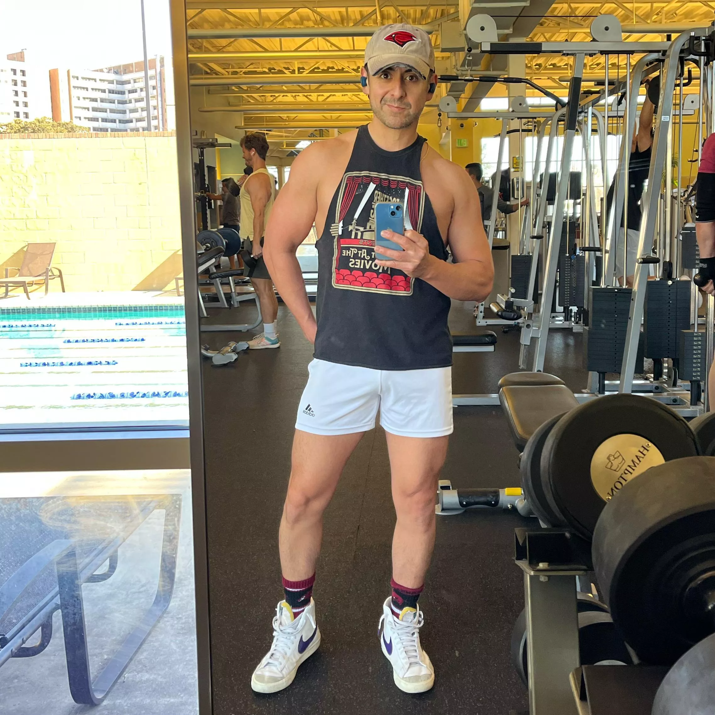 Very awkward gym pic this morning lol