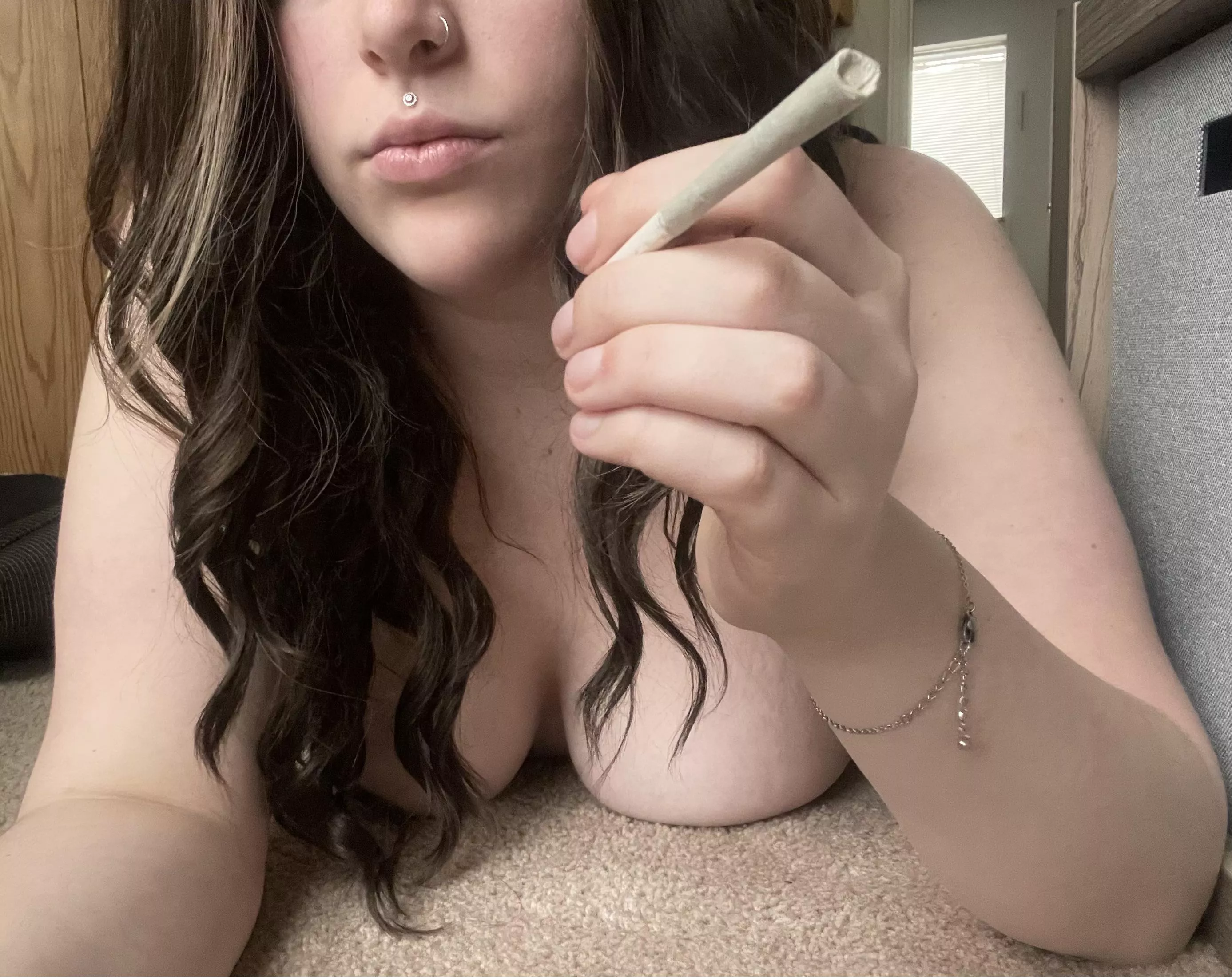 wanna wake & bake with me