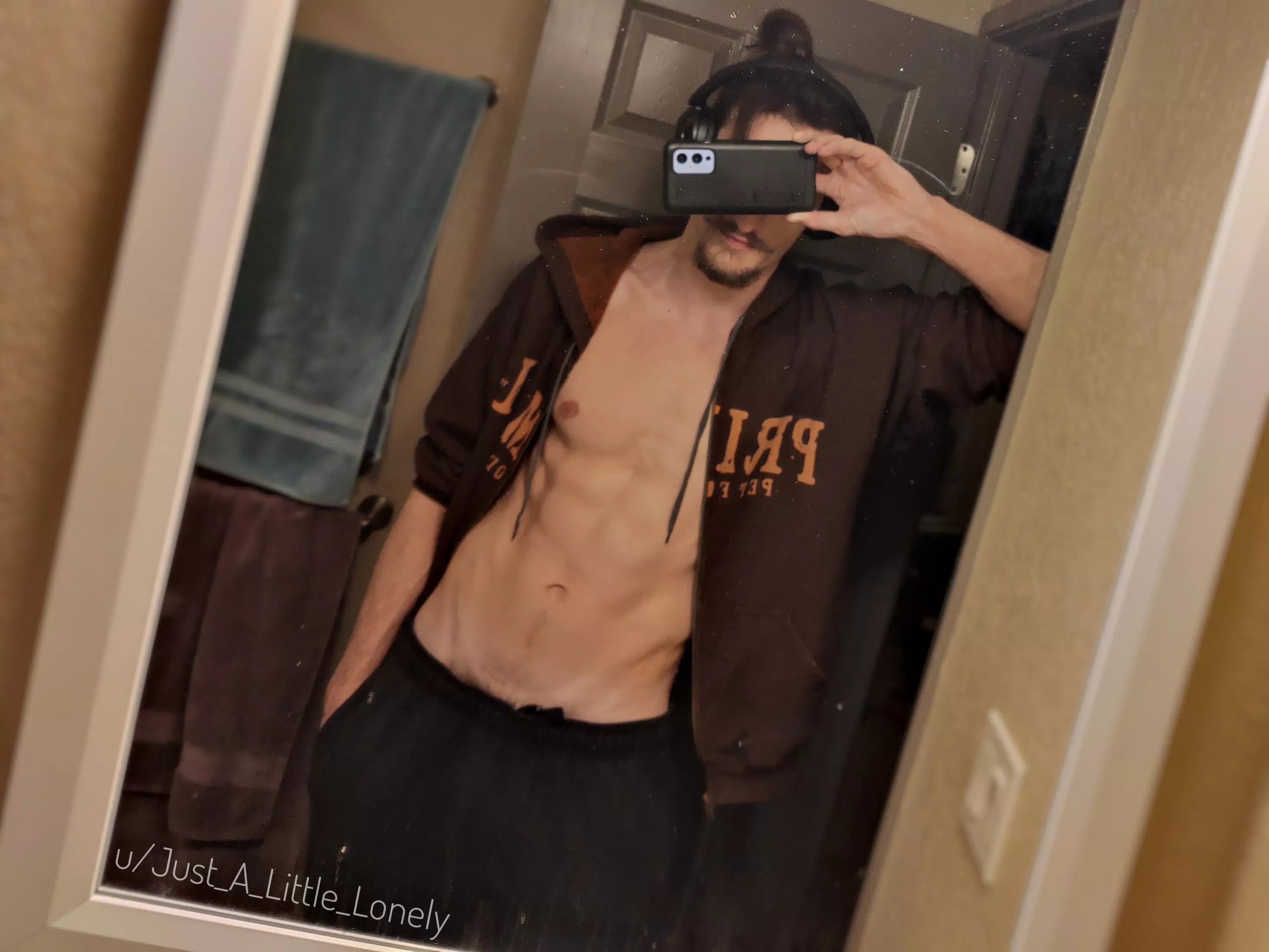 Who can brainstor(M) ways to beat the cold?