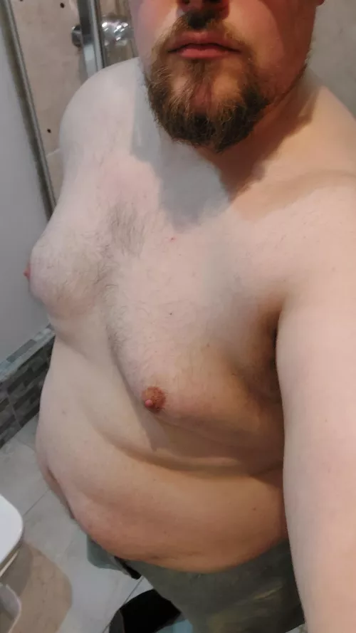 Who wants to cuddle 😜 DMs open