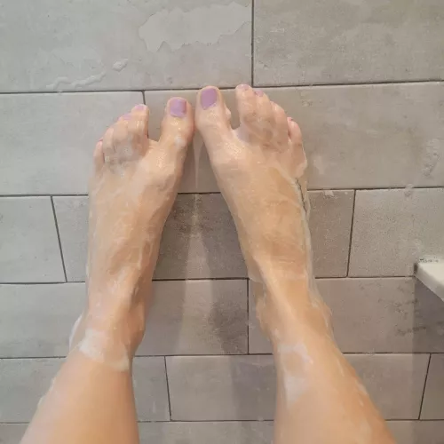 Who wants to help me clean these size 10 beauties?!