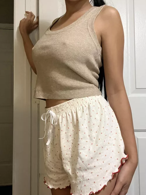 Who’s an early bird this morning?