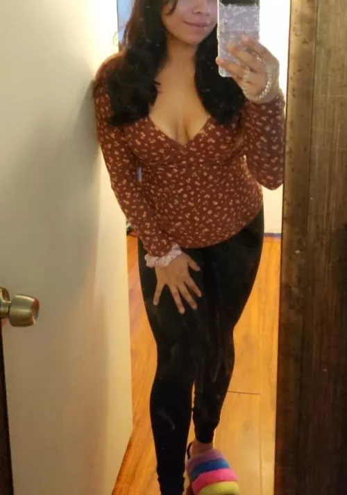 Wife caught me cheating and now wants to poet a pic on here of her as revenge and for me to read all the comments and messages. please don't reply guys. I messed up.