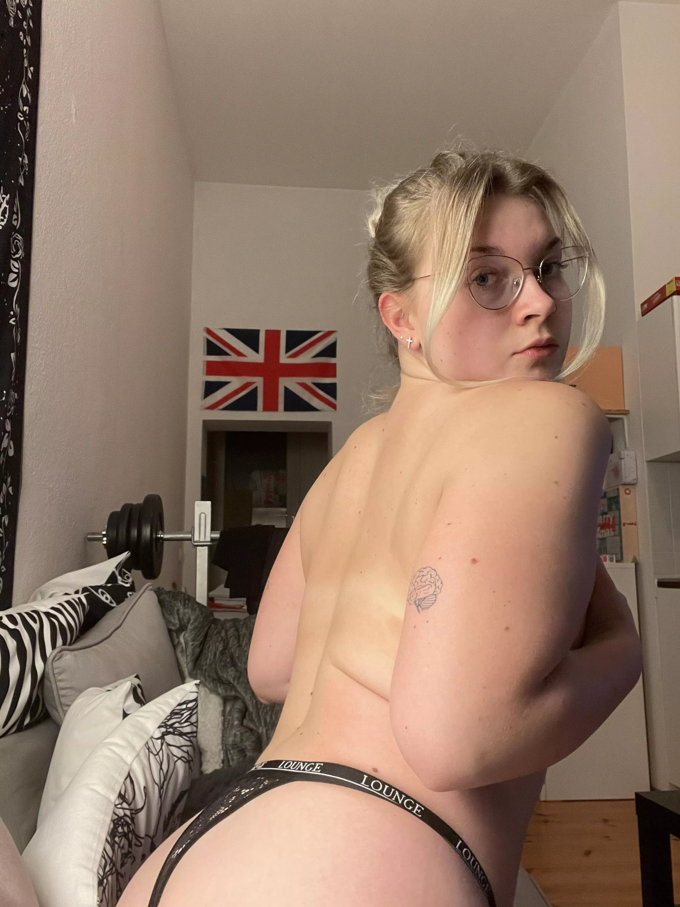 Would you fuck me if I‘d walk into your room like that?