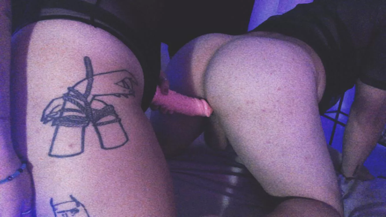 Would you let curvy goth teacher fullfil your fantasies?