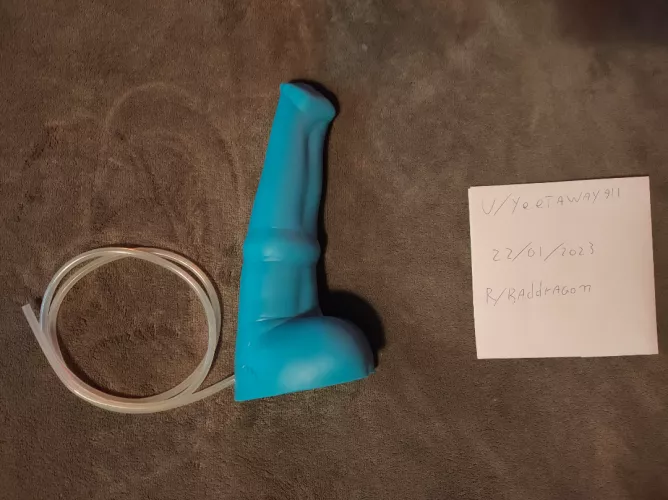 WTS (eu/nl) L/m Bumblehooves with Cumtube