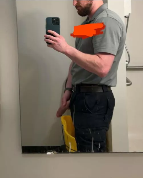 [30] what i pull out to piss