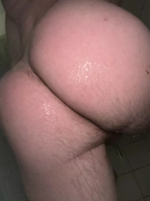 32 Could use some older dick