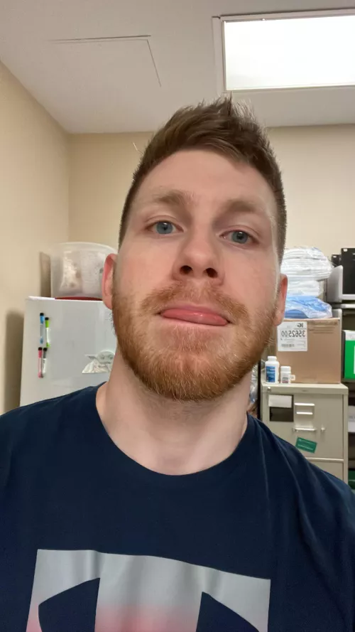 A random derp pic of myself 😐