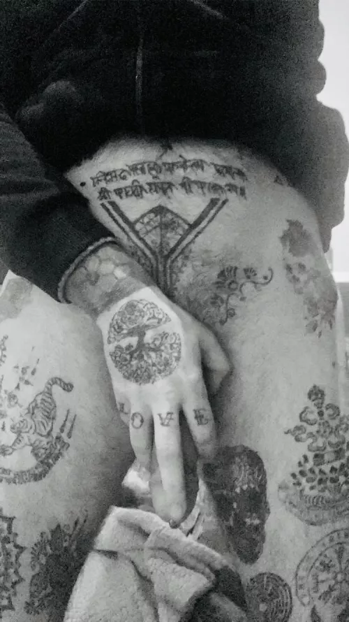 Anyone want a tattoo tour?