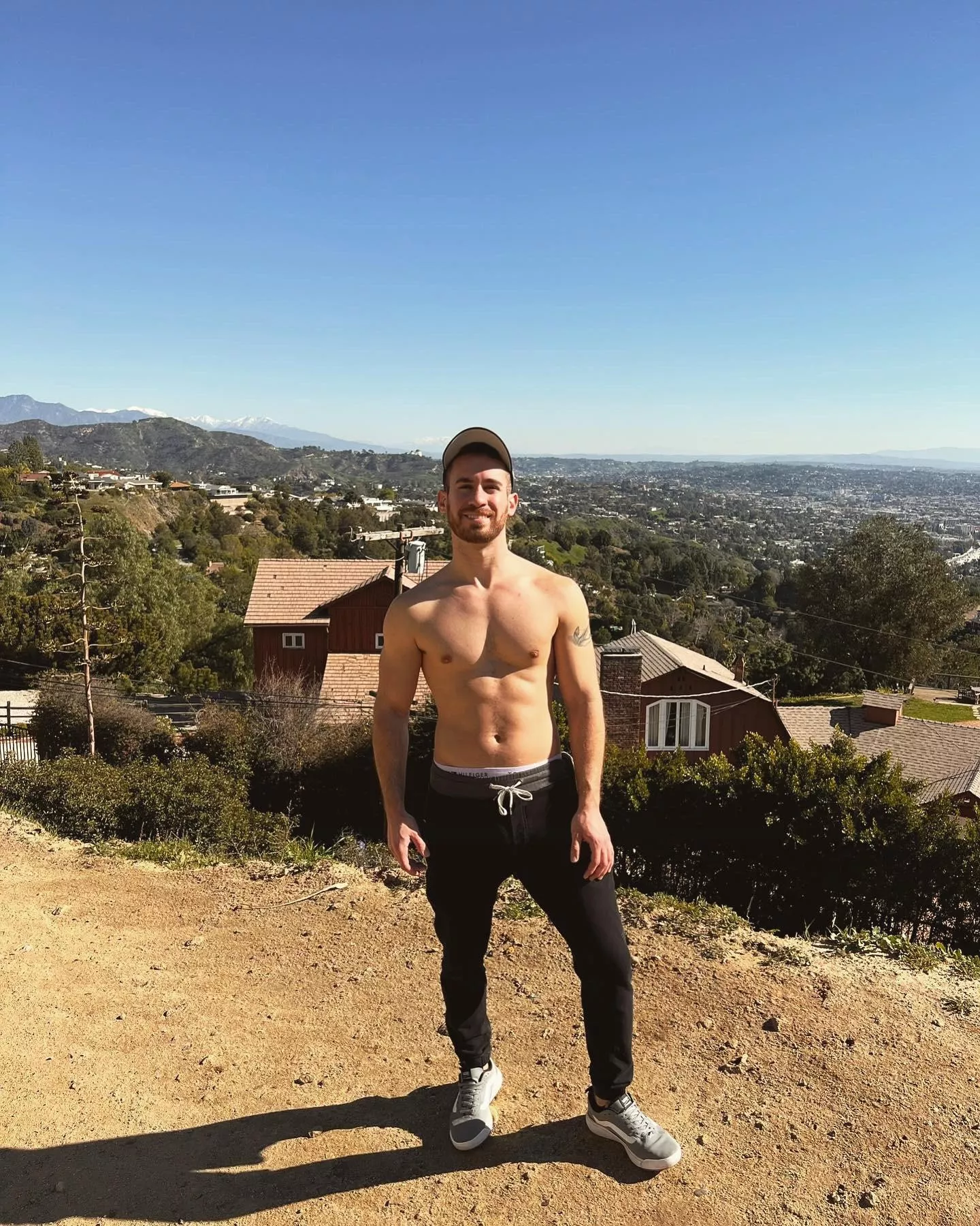 Been loving Los Angeles! Was here as a travel nurse but thinking I might stay for good 😊