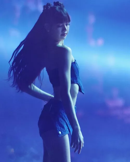Blackpink - Lisa